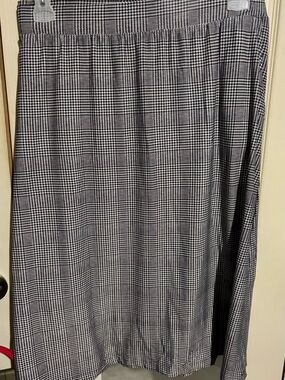 Terra & Sky Black and White Plaid Midi Skirt size 2 XL